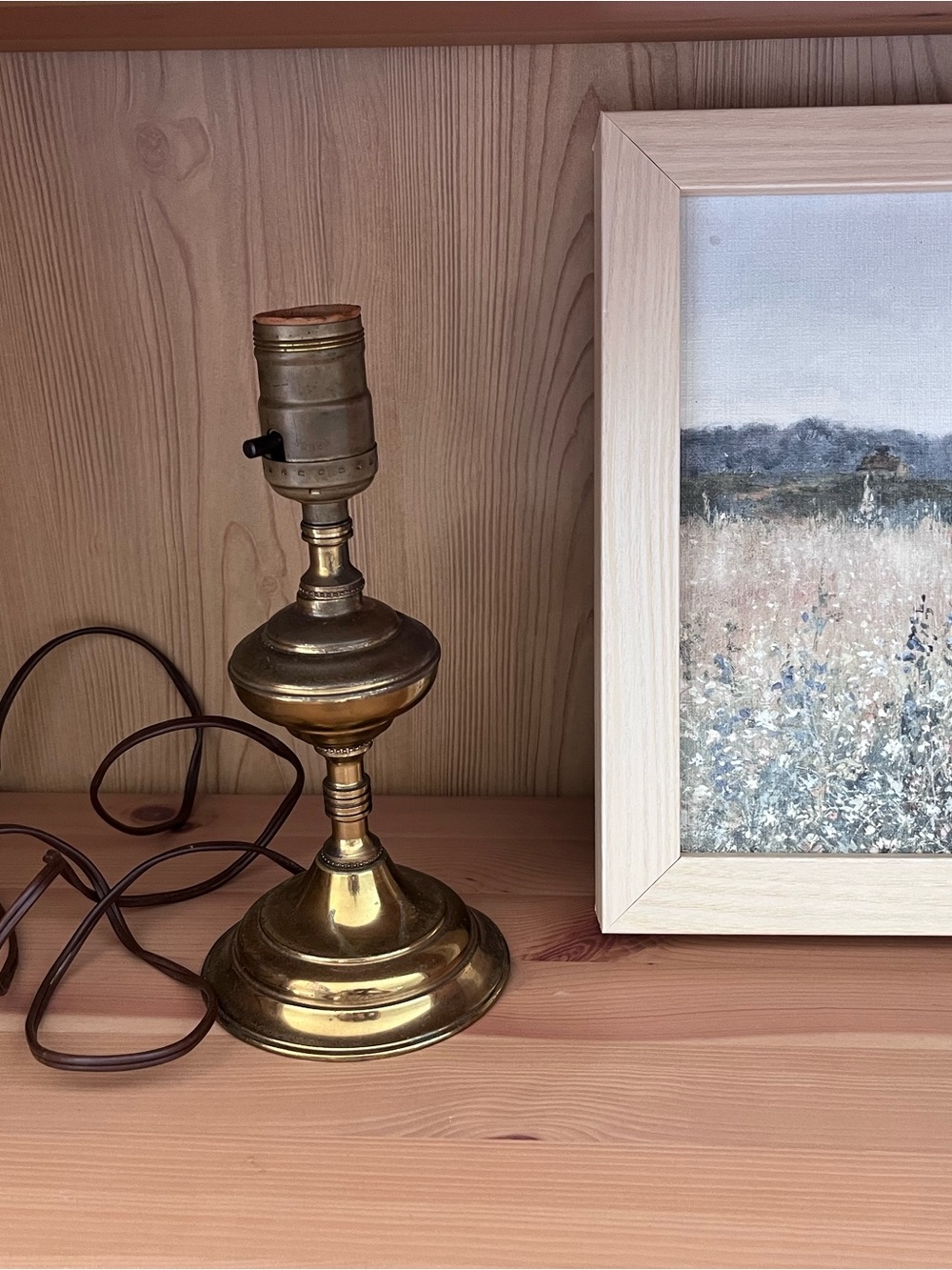 Vintage Golden Brass Table Lamp – Classic Traditional Decor – No Shade